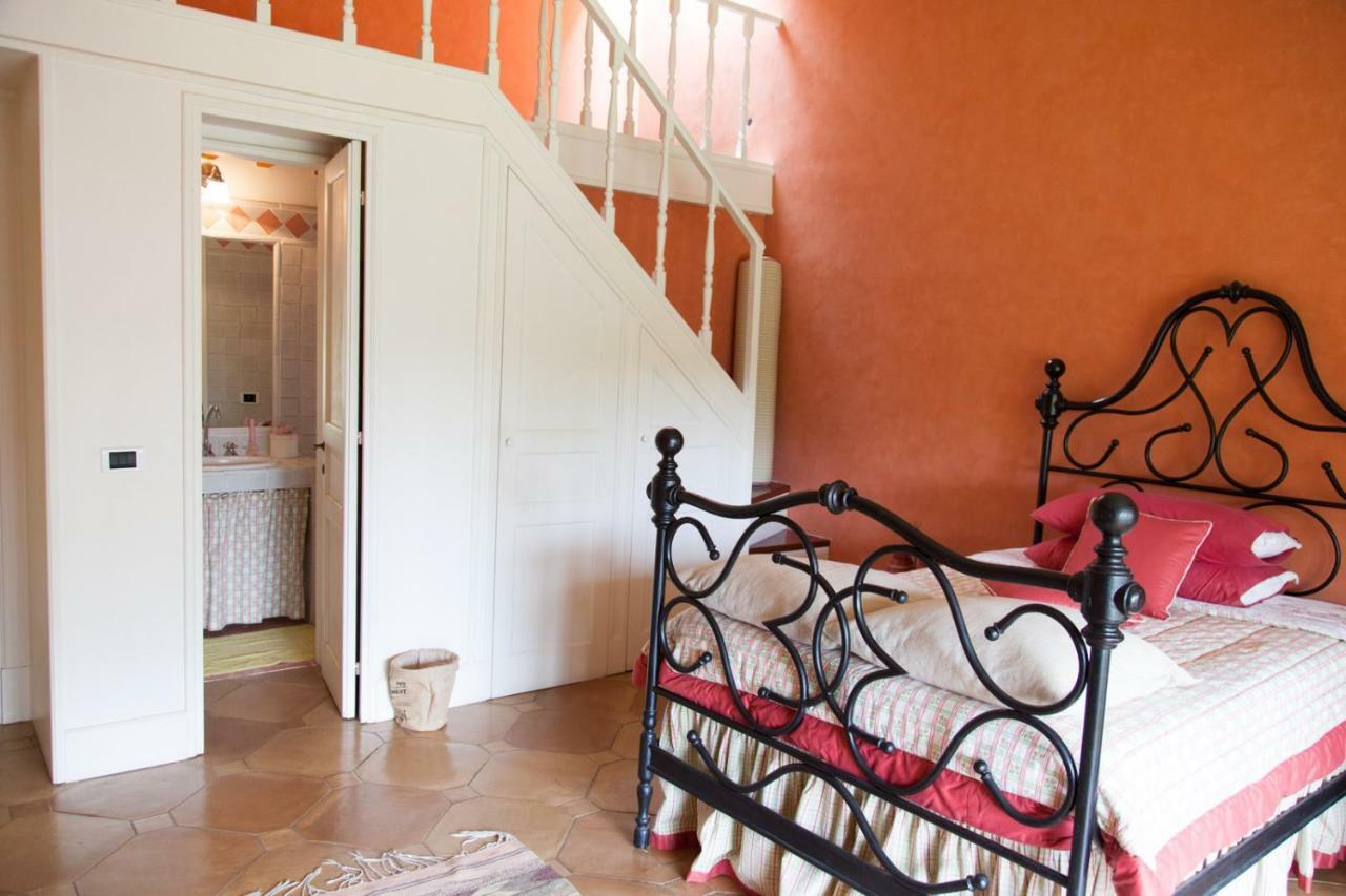 Borgo Del Gelso Bed & Breakfast Olgiata Exterior photo